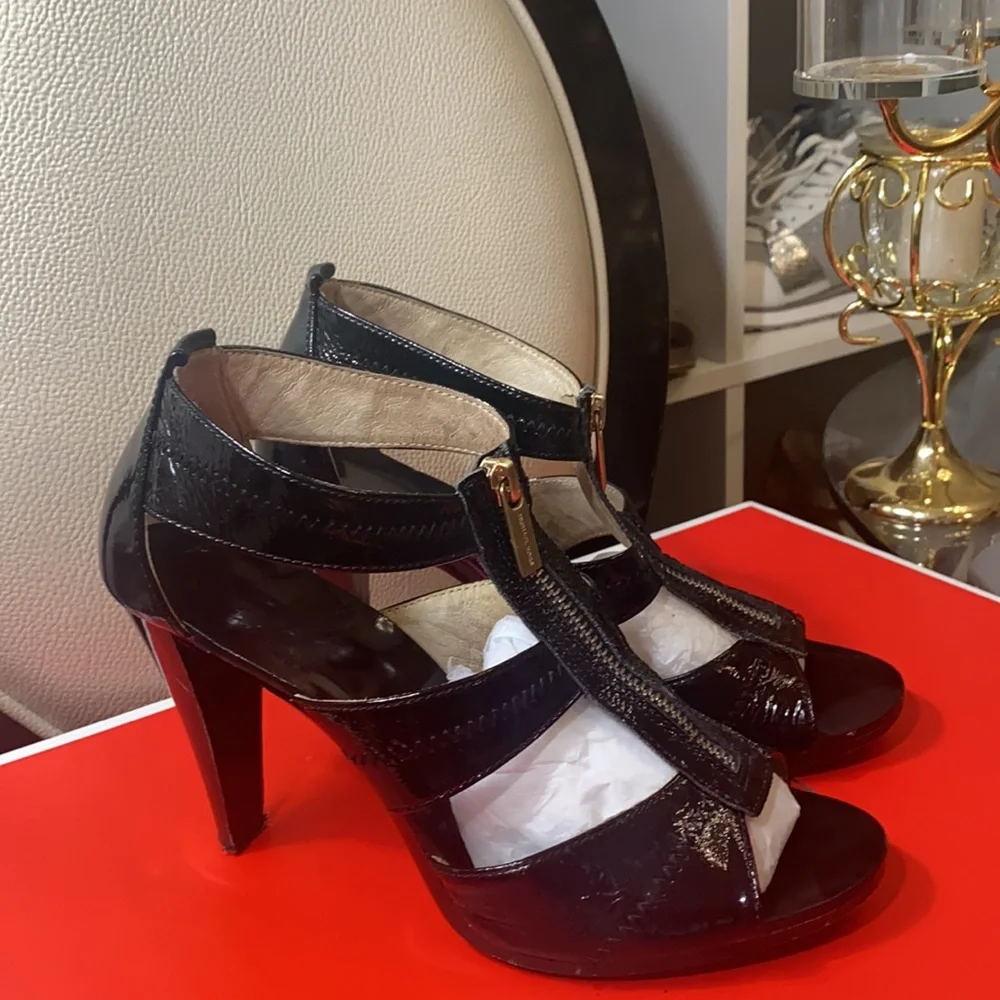 Michael Kors High Heel Sandals Used. - Picture 4 of 7